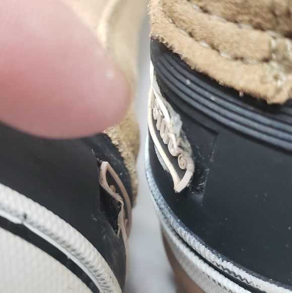 Northside Boots, Size 10 - Picture 12 of 14